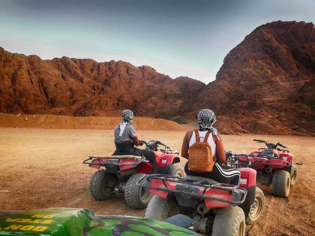 Ägypten Urlaub Wüste Natur Quad Biking